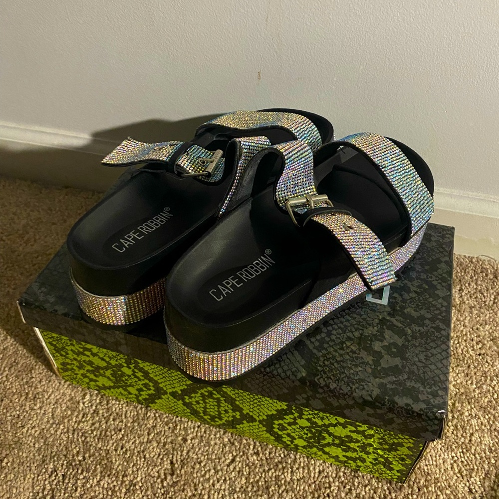 NEW! Cape Robbin Double Strap Slides